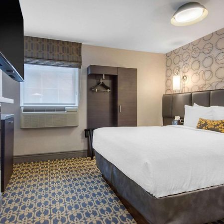 The Champlain Waterfront Hotel Ascend Hotel Collection Ориллия Экстерьер фото